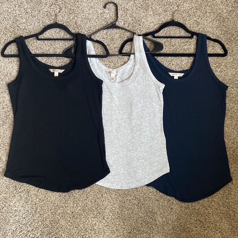 !!BUNDLE!! Banana Republic Tank Tops